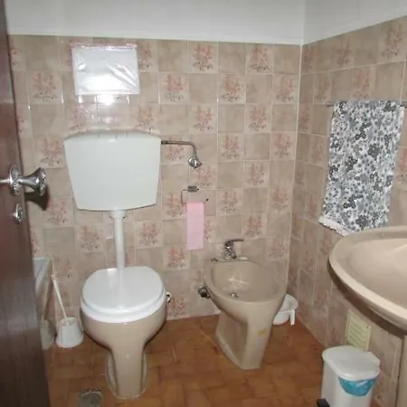 Casa 61c -1º - Monte Fino - Monte Gordo *